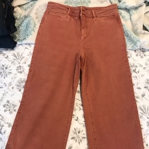 Ann Taylor loft cropped jean in size 10, terracotta color.